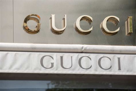 who currently owns Gucci